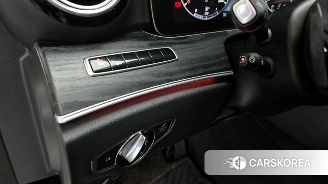 Mercedes-Benz E-Class W213 2019 Белый из Кореи, фото 5