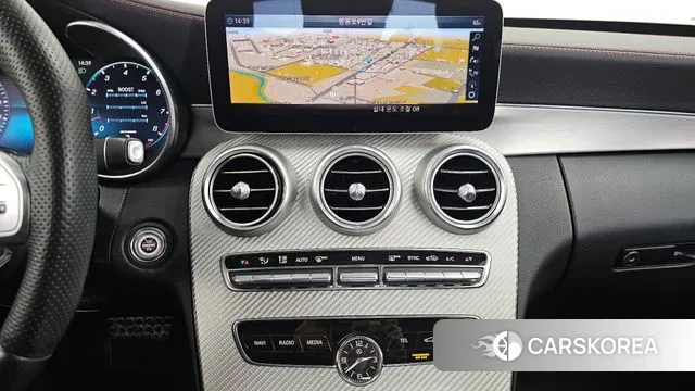 Mercedes-Benz C-Class W205 2019 Белый из Кореи, фото 5