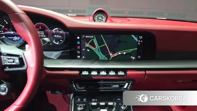 Porsche 911(992) 2023 Серебряный из Кореи, фото 5