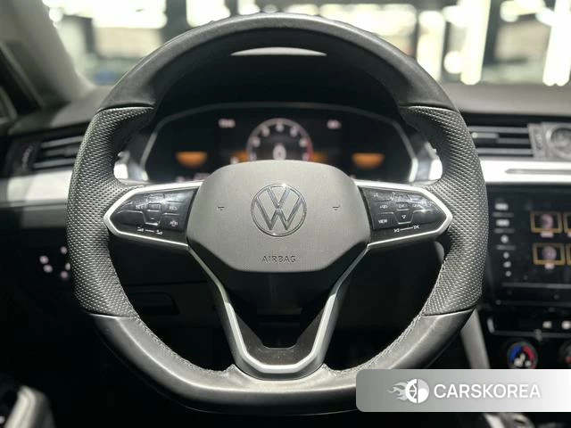 Volkswagen Magotan 2025 Черный из Китая, фото 5
