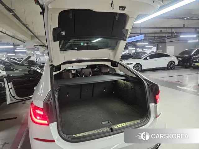 BMW 6 Series GT (G32) 2019 Белый из Кореи, фото 5