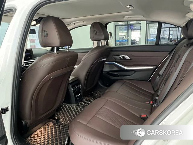 BMW 3 series 2024 Белый из Китая, фото 5