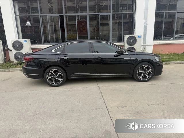 Volkswagen Passat 2023 Черный из Китая, фото 5