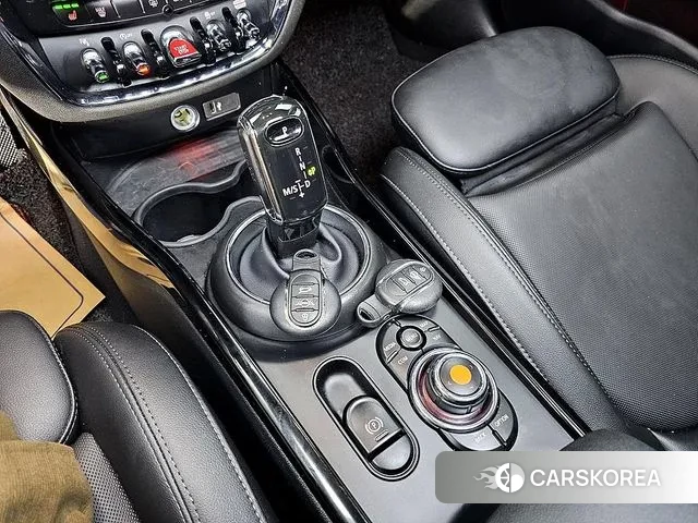 Mini Cooper Clubman 2020 Жемчужный цвет из Кореи, фото 5