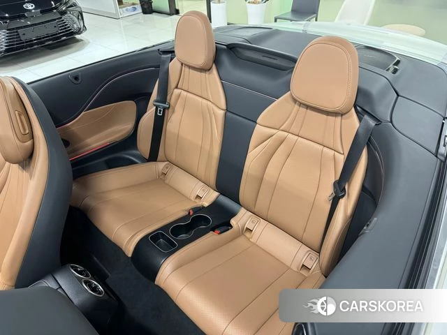 Mercedes-Benz CLE-Class C236 2025 Белый из Кореи, фото 5