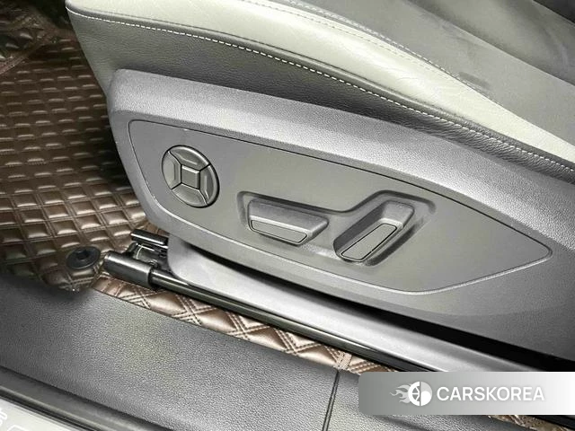 Audi Q3 2023 Черный из Китая, фото 5