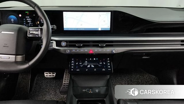 Hyundai Grandeur (GN7) 2024 Серебристо-серый из Кореи, фото 5