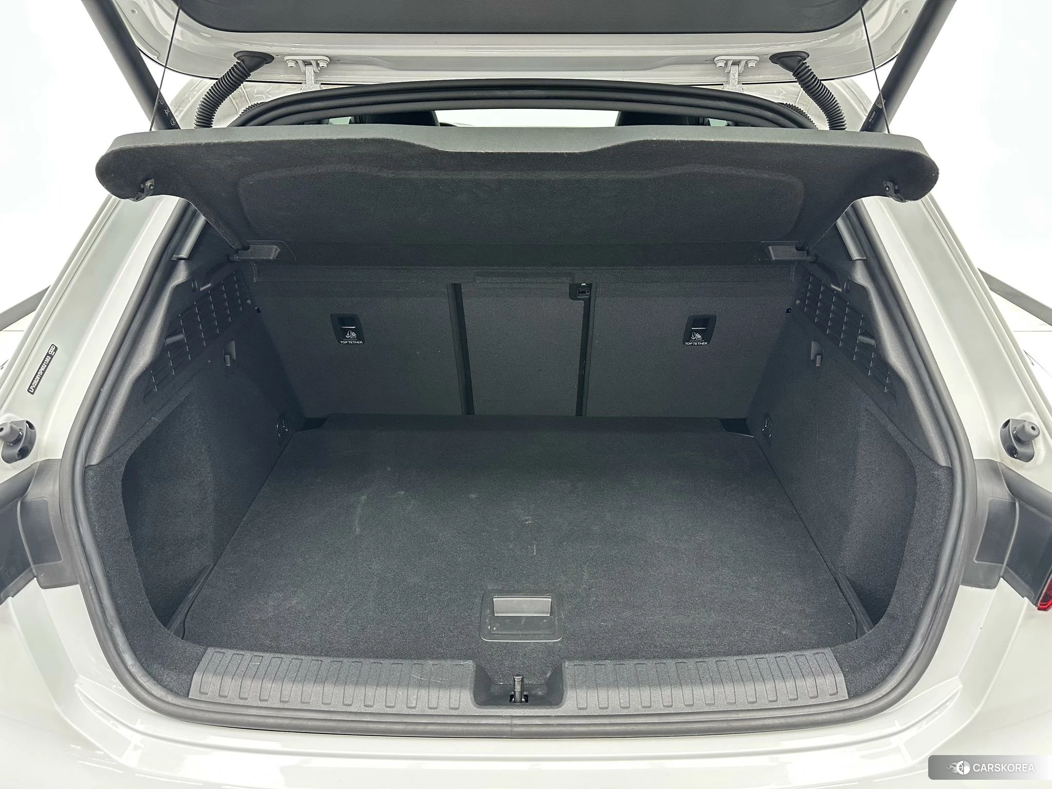 Audi A3 2023 Белый из Китая, фото 5