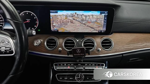 Mercedes-Benz E-Class W213 2018 Серый из Кореи, фото 5