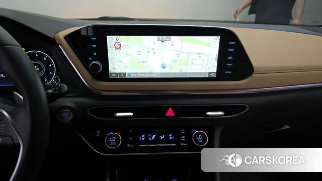 Hyundai Sonata (DN8) 2019 Серебряный из Кореи, фото 5