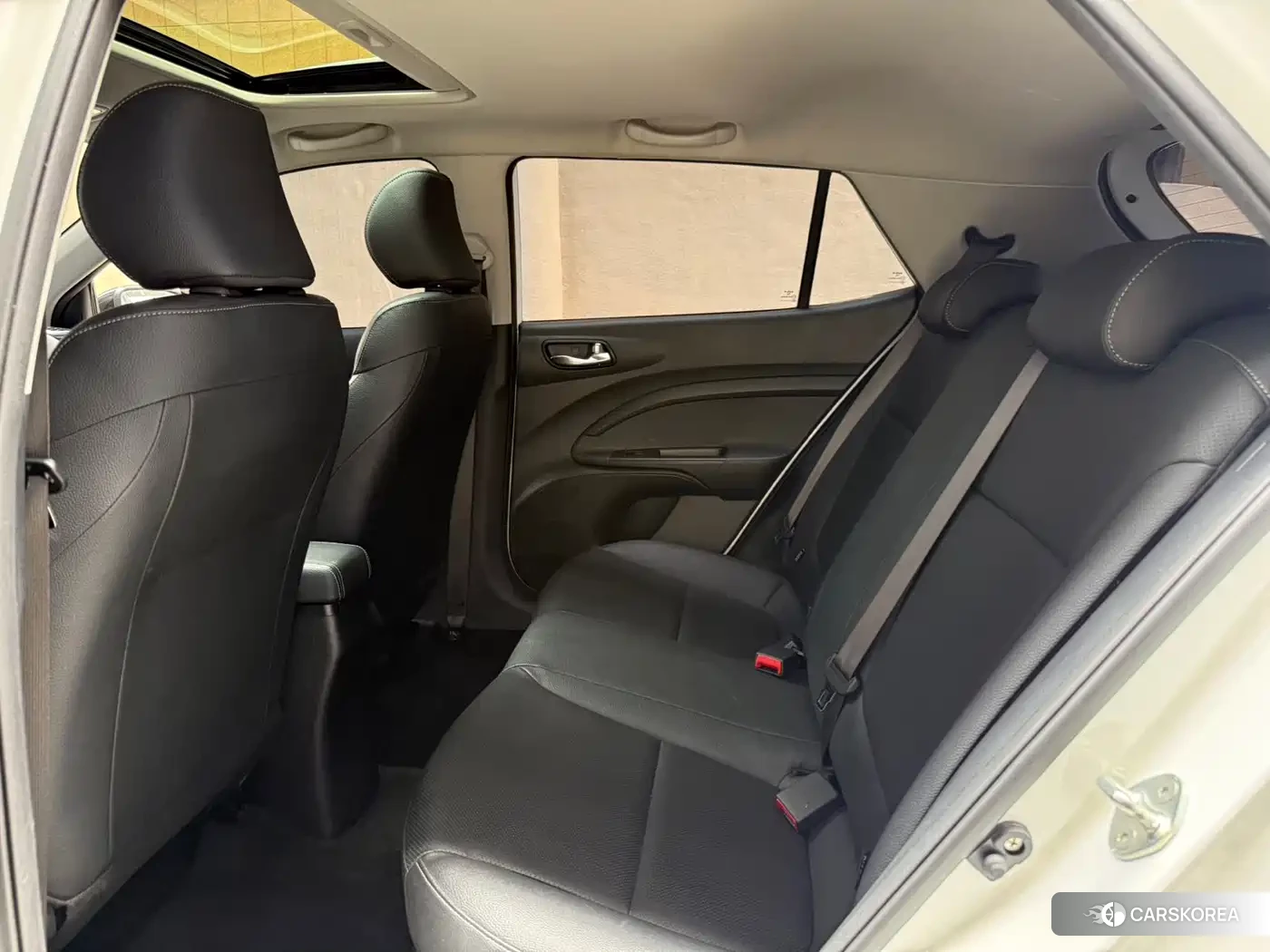 Kia KX1 2022 Белый из Китая, фото 5