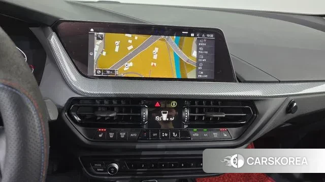 BMW 1 Series (F40) 2021 Черный из Кореи, фото 5