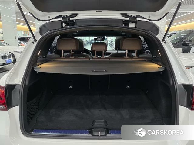 Mercedes-Benz GLC 2023 Белый из Китая, фото 5