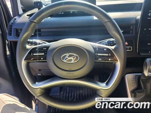 Hyundai Staria 2023 Черный из Кореи, фото 5