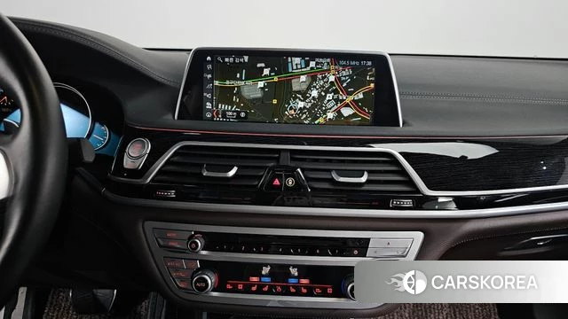 BMW 7 Series (G11) 2018 Черный из Кореи, фото 5