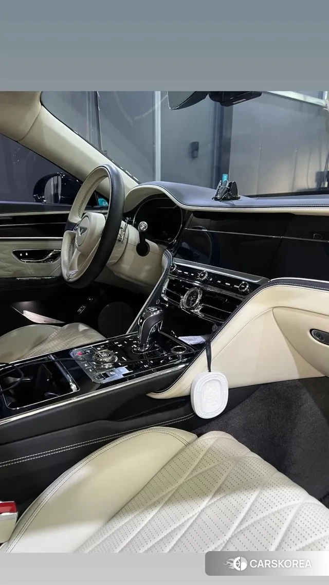 Bentley Flying Spur 3rd Generation 2021 Черный из Кореи, фото 5