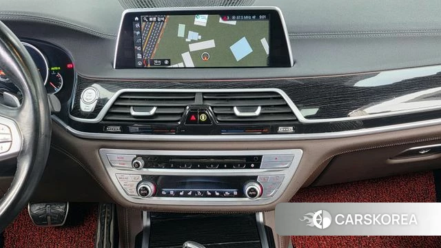 BMW 7 Series (G11) 2018 Черный из Кореи, фото 5