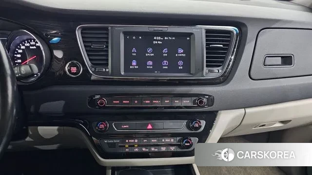 Kia The New Carnival 2018 Черный из Кореи, фото 5