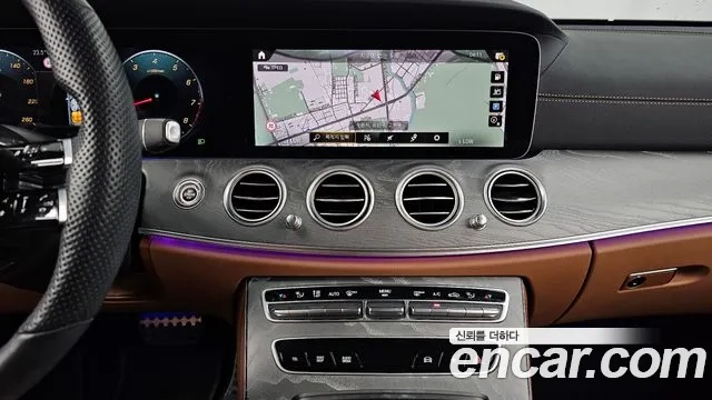 Mercedes-Benz E-Class W213 2021 Белый из Кореи, фото 5