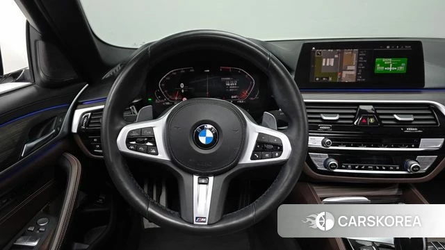 BMW 5 Series (G30) 2020 Белый из Кореи, фото 5