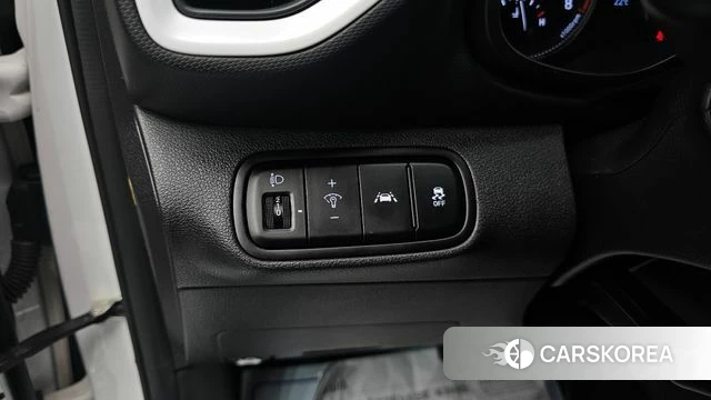 Hyundai Venue 2019 Белый из Кореи, фото 5