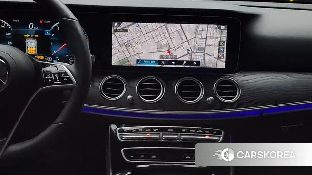 Mercedes-Benz E-Class W213 2023 Белый из Кореи, фото 5