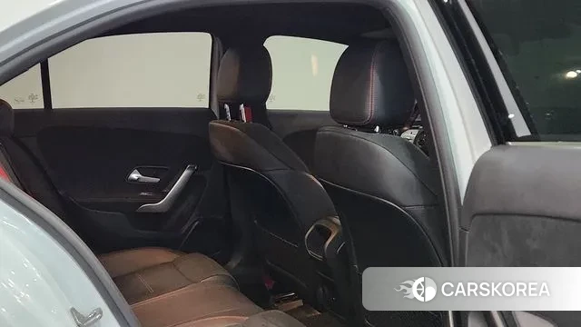 Mercedes-Benz A-Class W177 2021 Белый из Кореи, фото 5