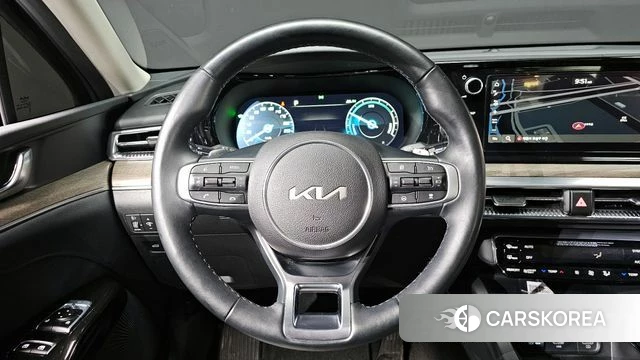 Kia K5 Hybrid 3rd Generation 2023 Черный из Кореи, фото 5