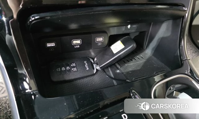 Kia Carnival 4th generation 2023 Белый из Кореи, фото 5