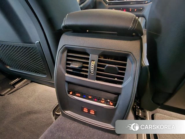 BMW i4 2023 Синий из Кореи, фото 5