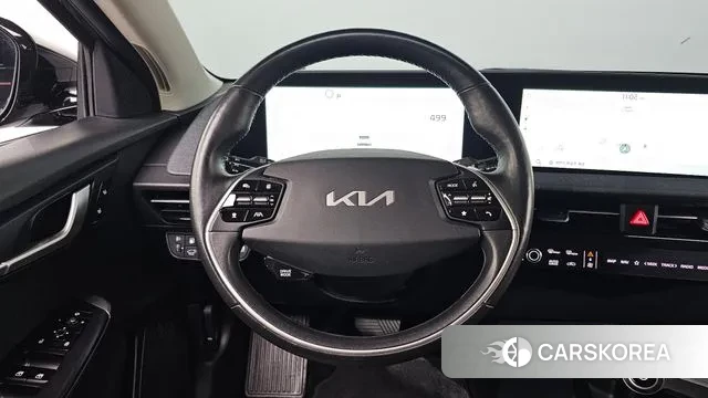 Kia EV6 2023 Серый из Кореи, фото 5