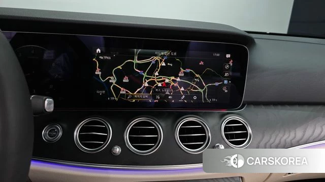 Mercedes-Benz E-Class W213 2023 Черный из Кореи, фото 5