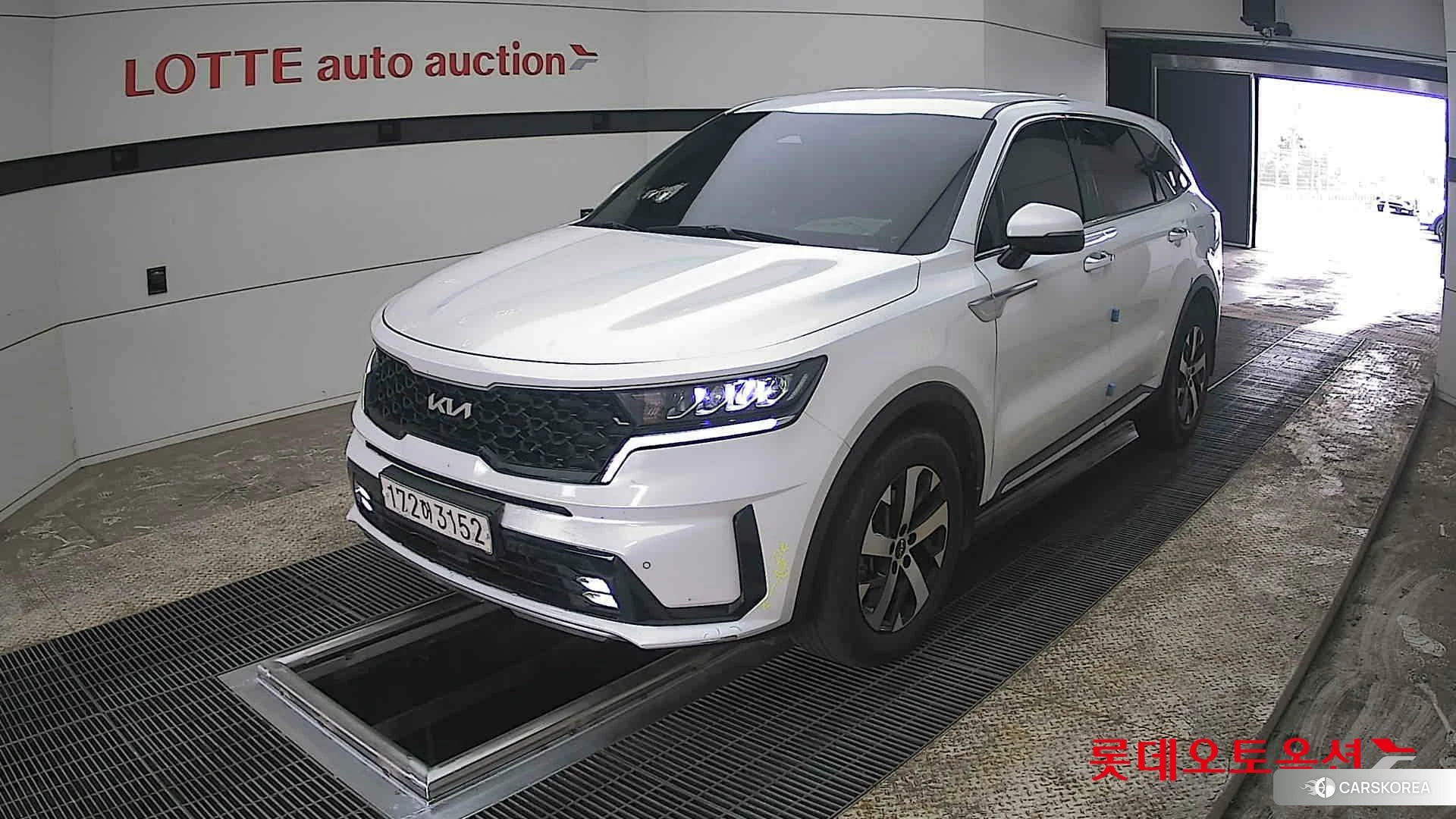 Kia Sorento 2023 Snow White Pearl (optional) из Кореи, фото 5