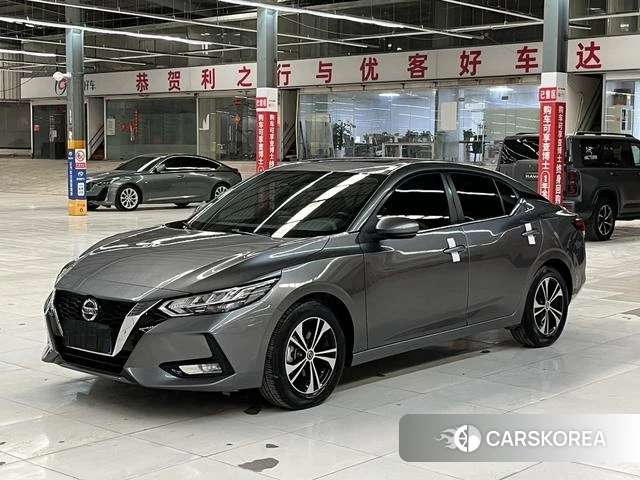 Nissan Xuan Yi 2023 Темно-серый из Китая, фото 5