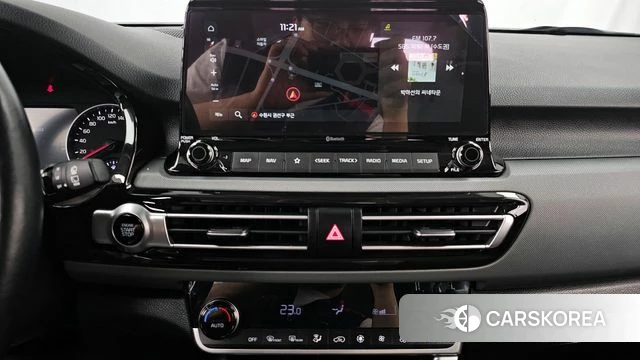 Kia Seltos 2022 Белый из Кореи, фото 5