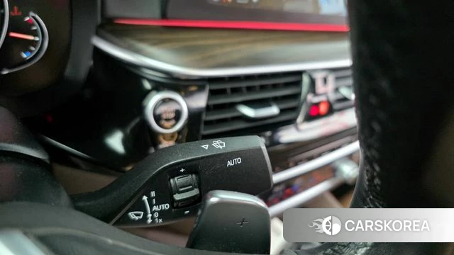 BMW 5 Series (G30) 2018 Синий из Кореи, фото 5