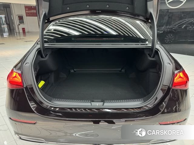 Mercedes-Benz E-class 2024 Черный из Китая, фото 5