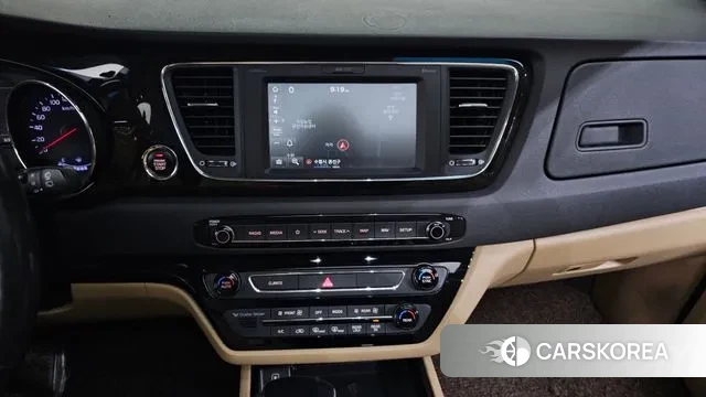 Kia The New Carnival 2020 Белый из Кореи, фото 5