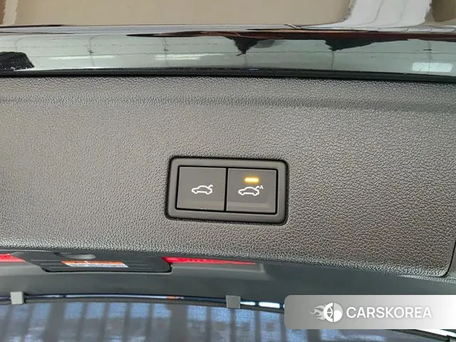 Volkswagen Touareg 3rd generation 2025 Черный из Кореи, фото 5