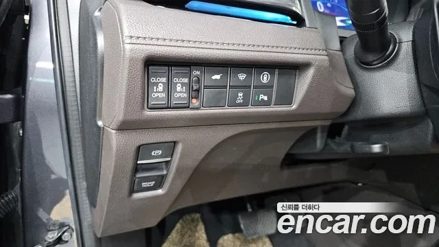 Honda Odyssey 2021 Серый из Кореи, фото 5