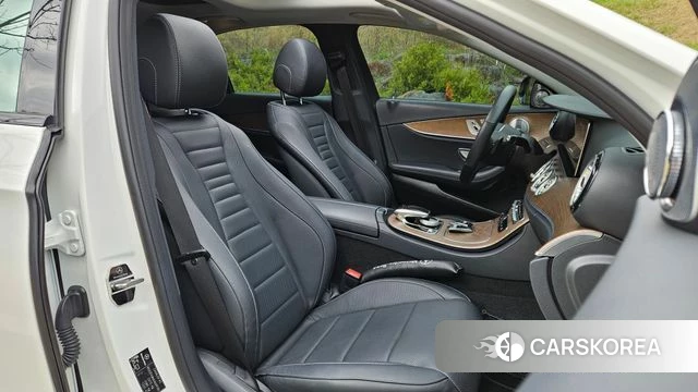 Mercedes-Benz E-Class W213 2019 Белый из Кореи, фото 5