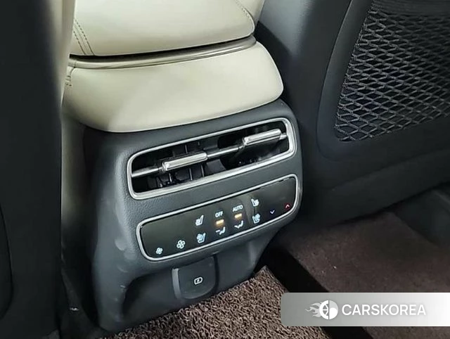 Genesis GV70 2024 Черный из Кореи, фото 5