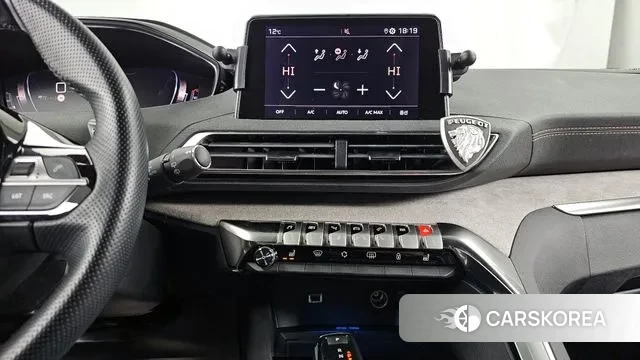 Peugeot 5008 second generation 2022 Белый из Кореи, фото 5