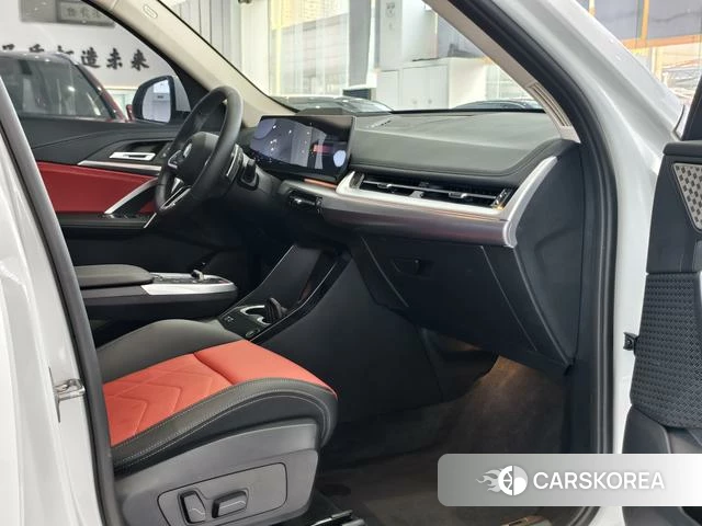 BMW X1 2024 Белый из Китая, фото 5