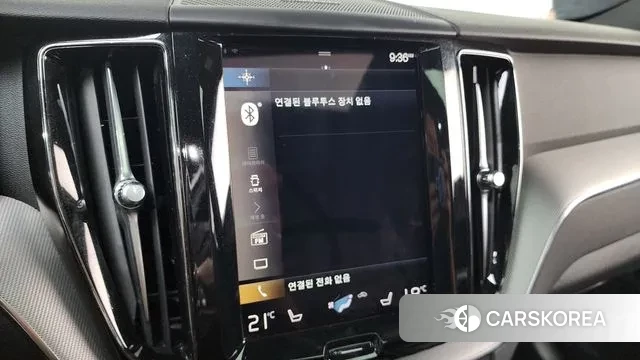 Volvo XC60 second Generation 2020 Белый из Кореи, фото 5