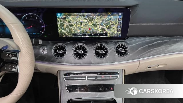 Mercedes-Benz E-Class W213 2021 Белый из Кореи, фото 5