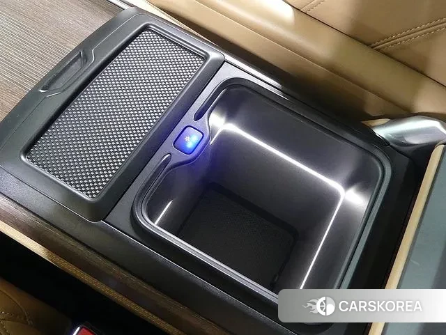 Land Rover Range Rover 5th Generation 2024 Белый из Кореи, фото 5