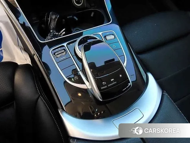 Mercedes-Benz C-Class W205 2018 Белый из Кореи, фото 5