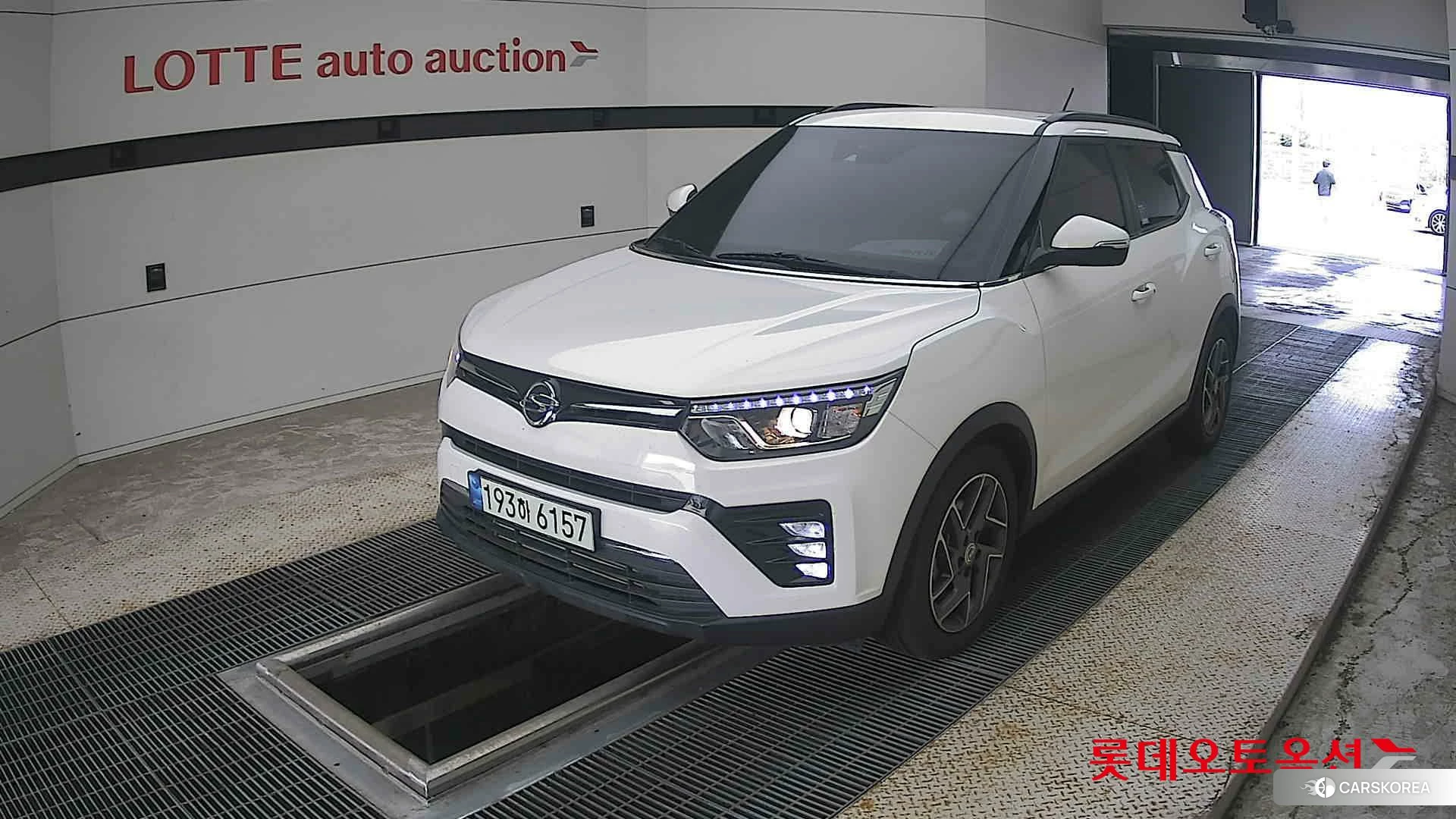 SsangYong Tivoli 2022 Grand White из Кореи, фото 5