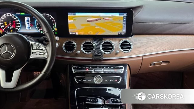 Mercedes-Benz E-Class W213 2019 Белый из Кореи, фото 5